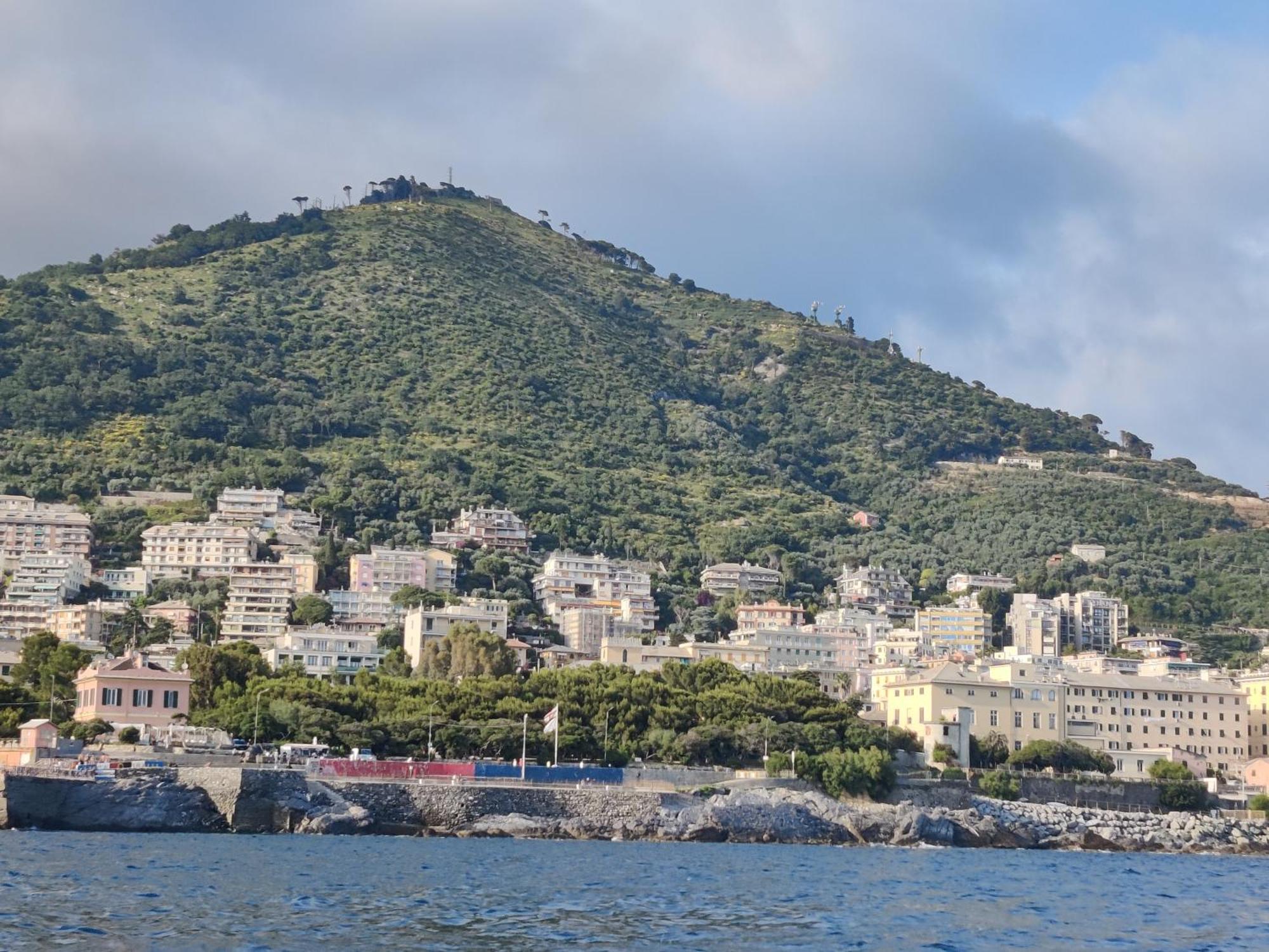 Appartamento Sei in Centro Genova Esterno foto
