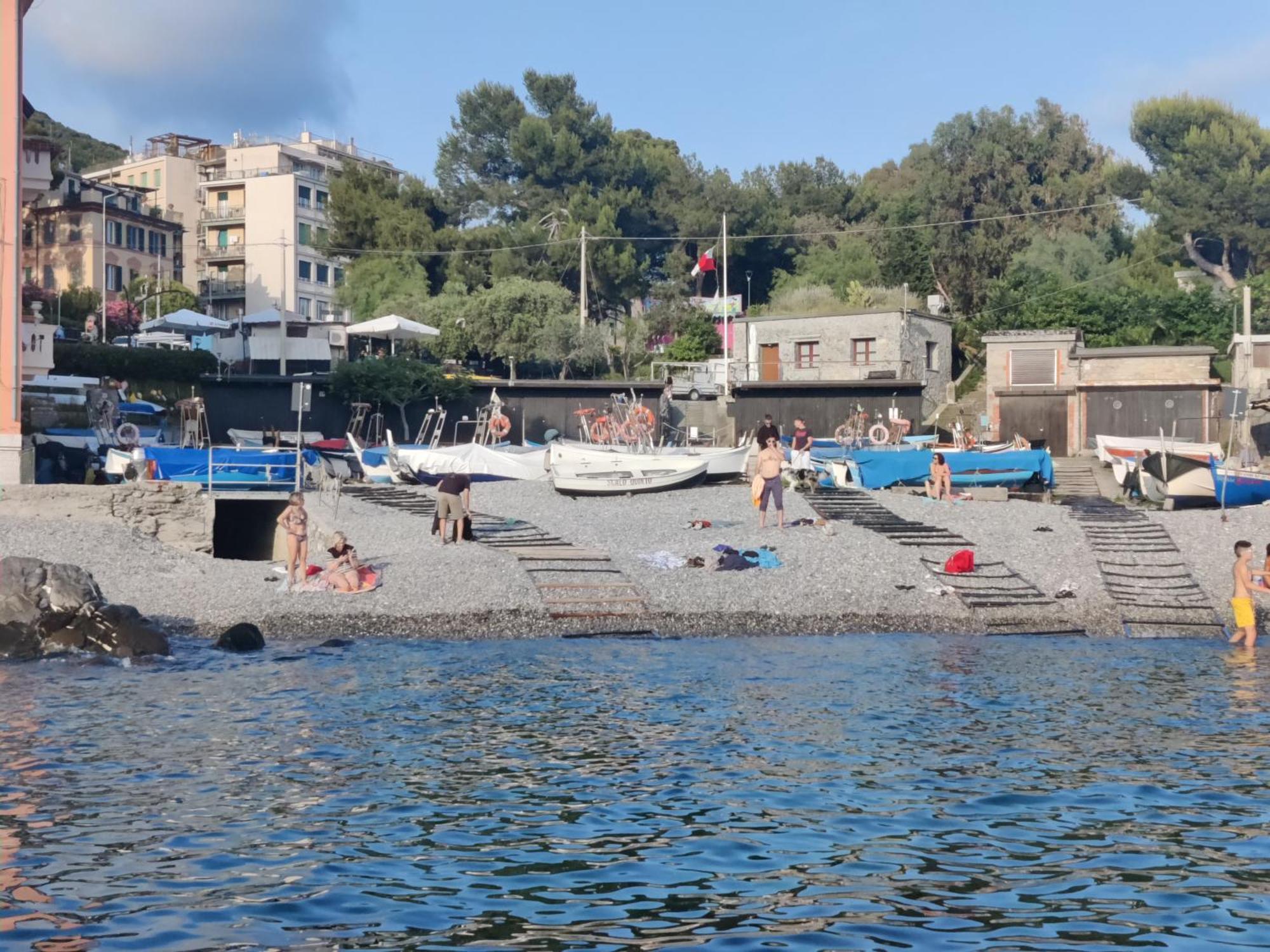 Appartamento Sei in Centro Genova Esterno foto